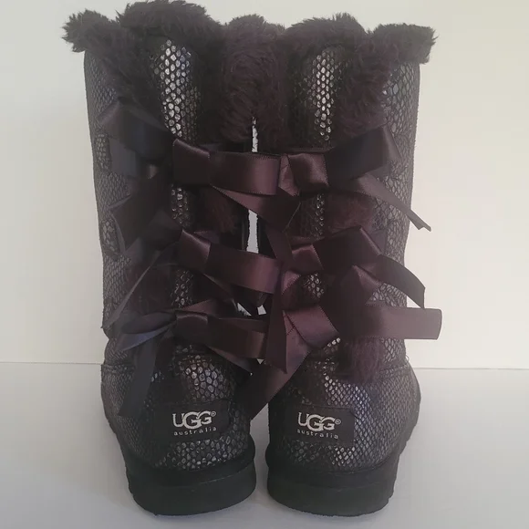 UGG Australia Snake Skin Pattern Bows Boots - Picture 4 of 14